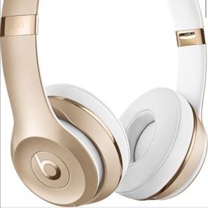 Beats by Dr. Dre Solo3 Wireless headphones.